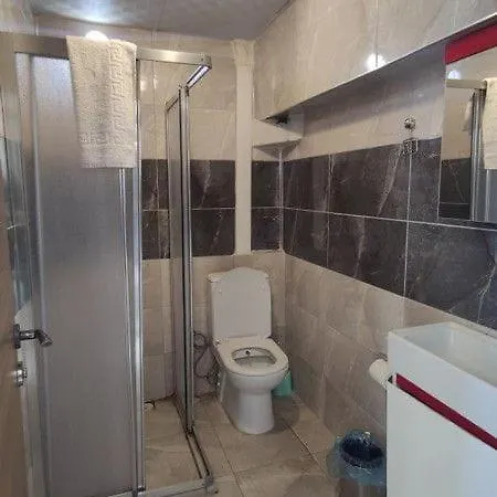 Midis Park Hotell 2*
